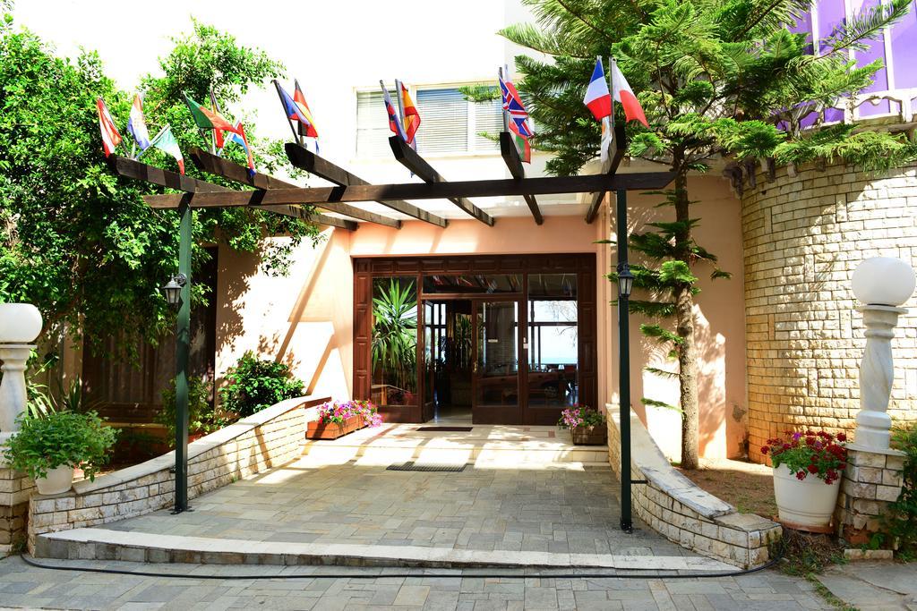 Elegant Hotel 3*