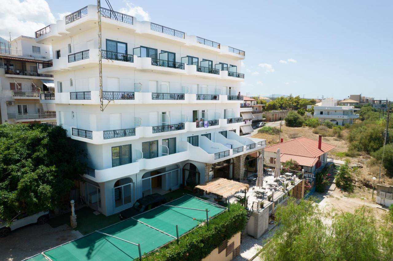 Elegant Hotel 3*