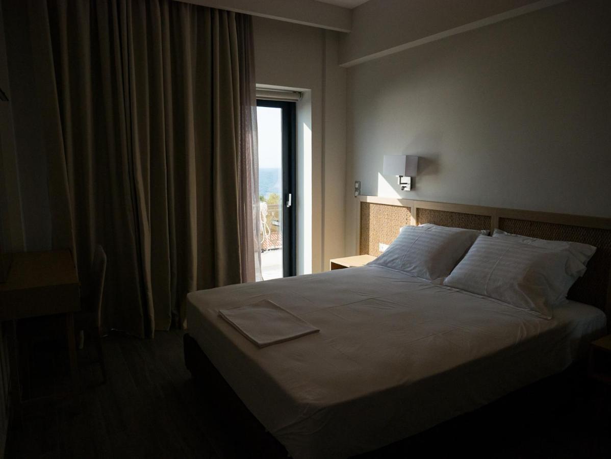 Hotel Elegant Kyparissia